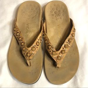Vionic thong embellished flip flops sandals